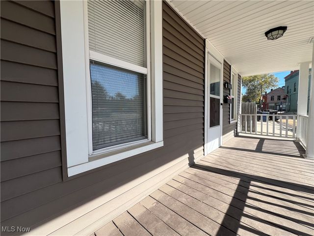 1726 Starkweather Avenue, Cleveland, OH 44113