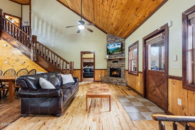 203 Amet Way, Cosby, TN 37722