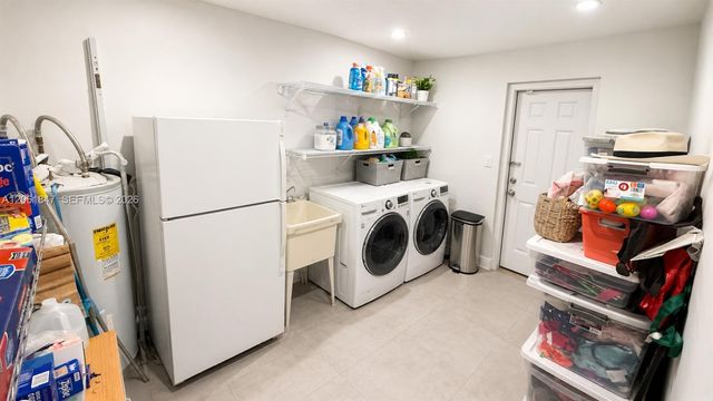 7550 SW 75th St, Miami, FL 33143