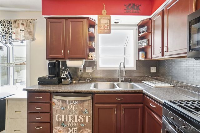 2585 Fulbourne Drive, Colerain Twp, OH 45231