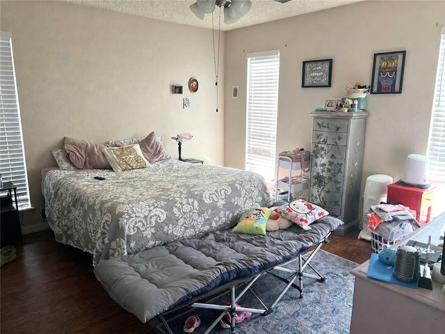 2413 Manitoba Dr, Corpus Christi, TX 78418