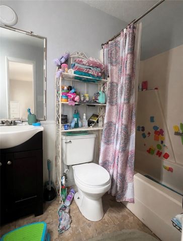 2413 Manitoba Dr, Corpus Christi, TX 78418