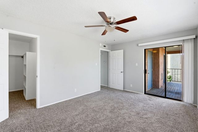 408 Rainbow Court SE, Albuquerque, NM 87123