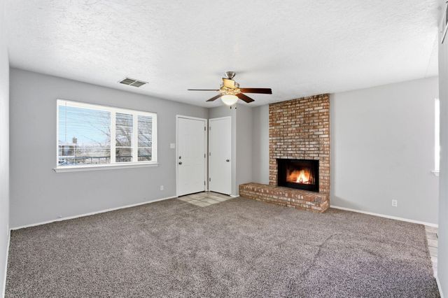 408 Rainbow Court SE, Albuquerque, NM 87123