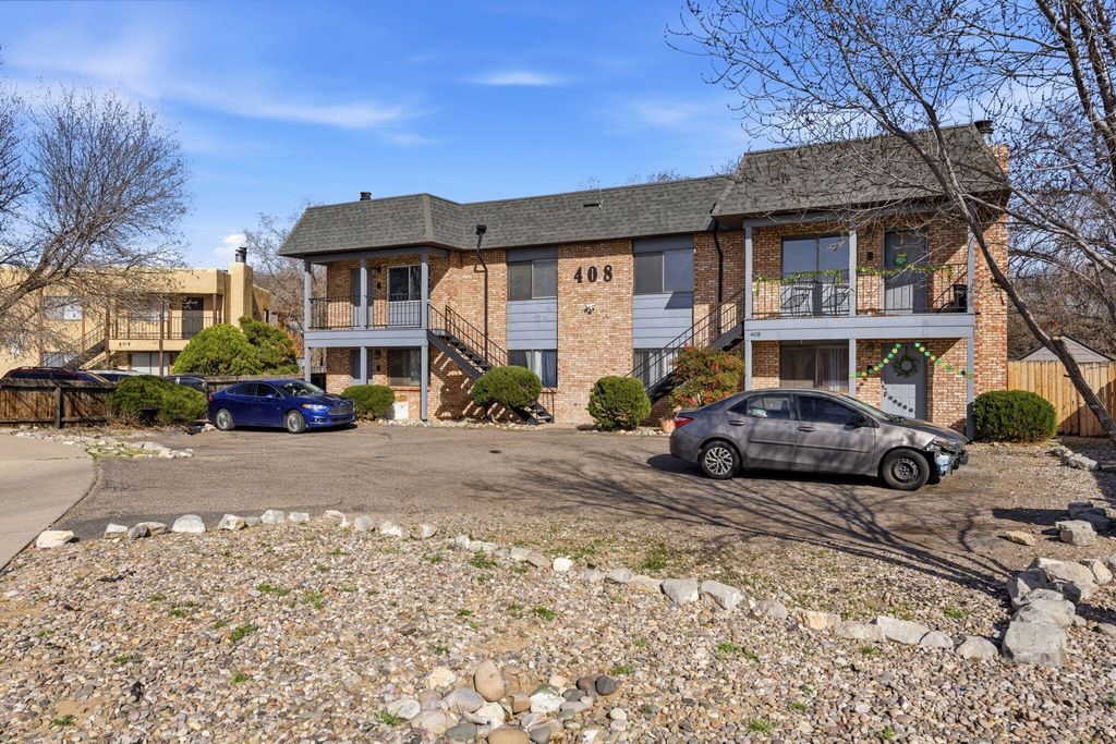 Image 2 of property listing at 408 Rainbow Court SE, Albuquerque, NM 87123