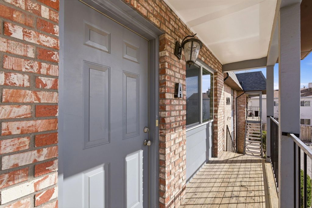 Image 22 of property listing at 408 Rainbow Court SE, Albuquerque, NM 87123