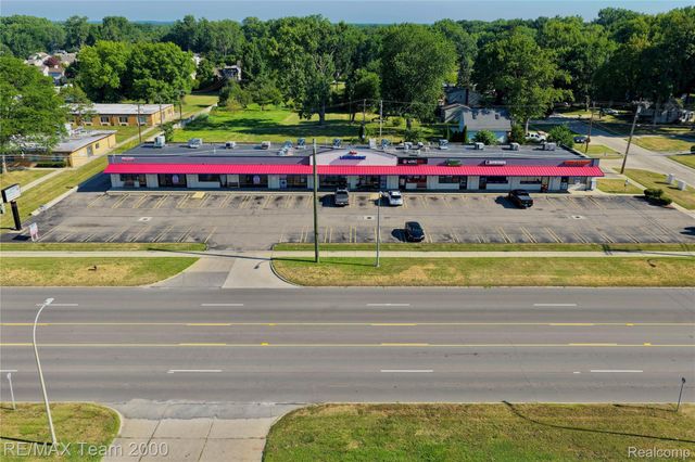 28420 5 Mile Road, Livonia, MI 48154
