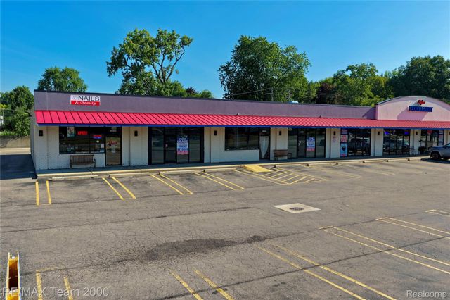 28420 5 Mile Road, Livonia, MI 48154
