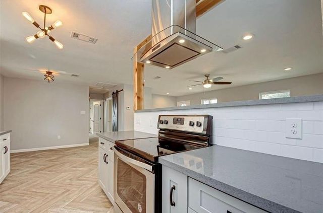 19038 County Road 669d C669D, Alvin, TX 77511