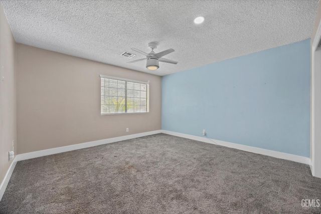 6100 Willow Grove Lane, Bakersfield, CA 93306