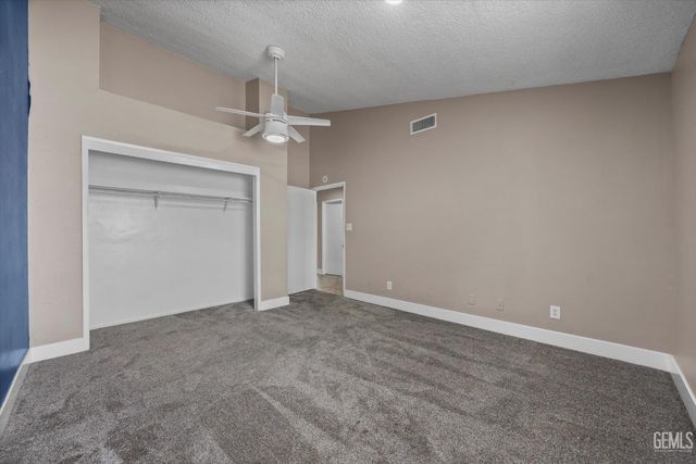 6100 Willow Grove Lane, Bakersfield, CA 93306