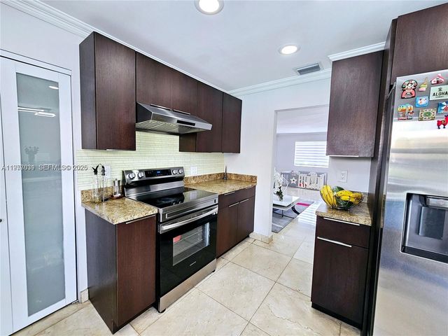 13217 SW 9th Ln 1, Miami, FL 33184