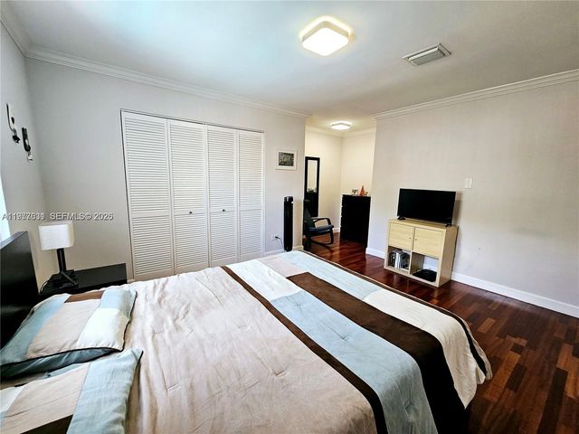 13217 SW 9th Ln 1, Miami, FL 33184