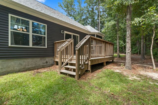 300 Purdue Ct., Galivants Ferry, SC 29544