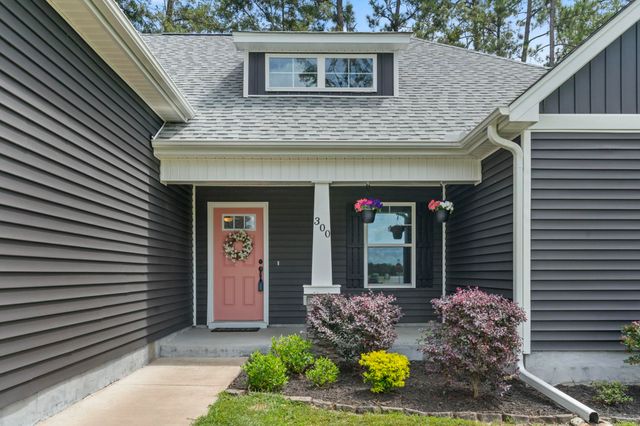 300 Purdue Ct., Galivants Ferry, SC 29544