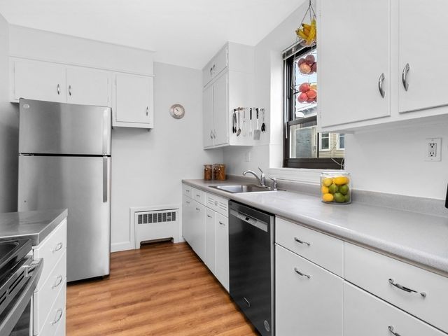 49 Harvard Ave 4, Brookline, MA 02446