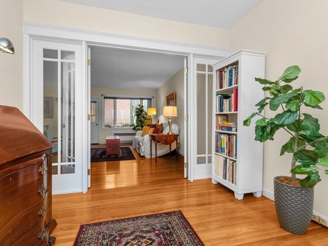 49 Harvard Ave 4, Brookline, MA 02446