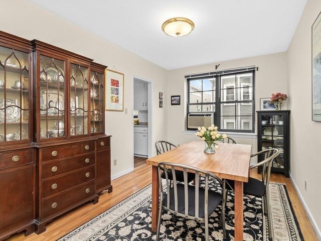 49 Harvard Ave 4, Brookline, MA 02446
