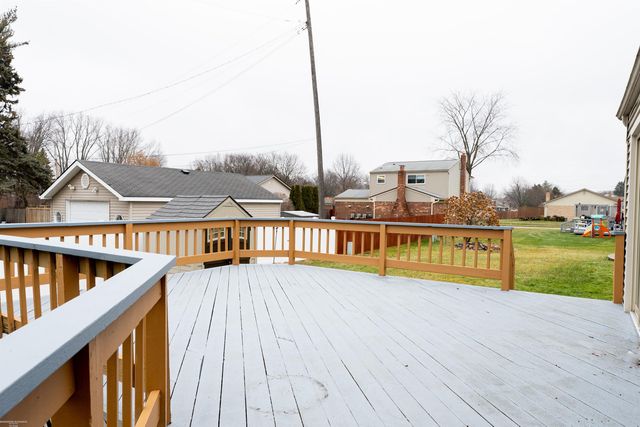 12113 Volpe Drive, Sterling Heights, MI 48312