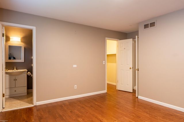 12113 Volpe Drive, Sterling Heights, MI 48312