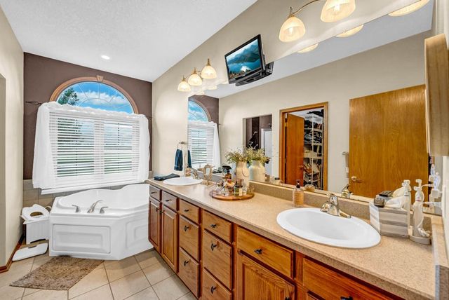 7845 NE 110th Avenue, Bondurant, IA 50035