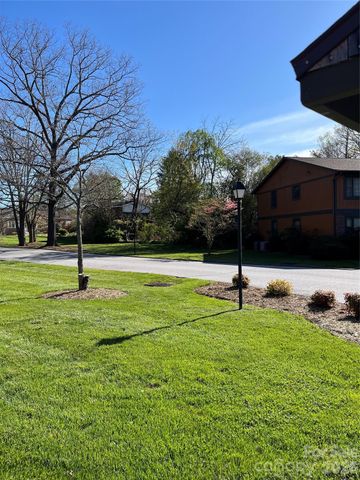 1763 Haywood Manor Road D, Hendersonville, NC 28791