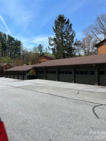 1763 Haywood Manor Road D, Hendersonville, NC 28791