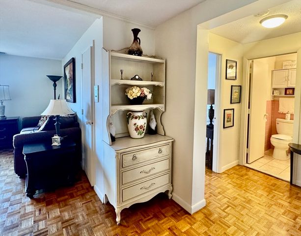 300 Park Terrace Dr. 322, Stoneham, MA 02180