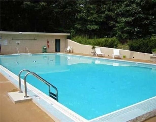 300 Park Terrace Dr. 322, Stoneham, MA 02180