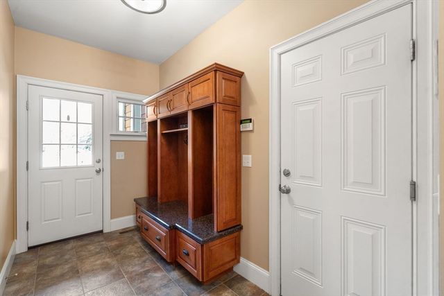 10 Brookside Farm Ln, Sudbury, MA 01776