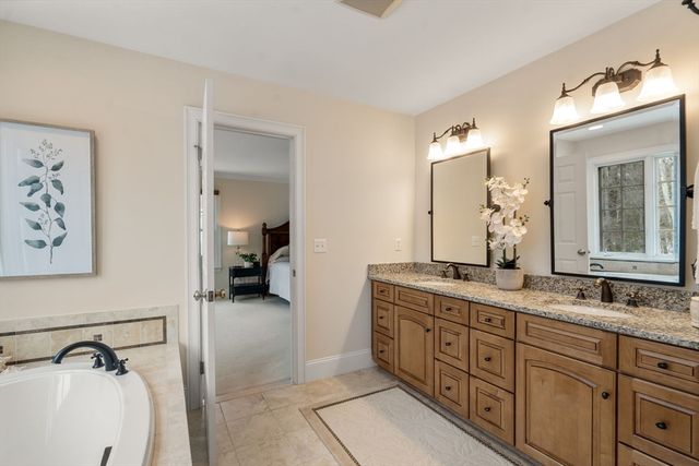 10 Brookside Farm Ln, Sudbury, MA 01776