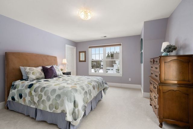 10 Brookside Farm Ln, Sudbury, MA 01776