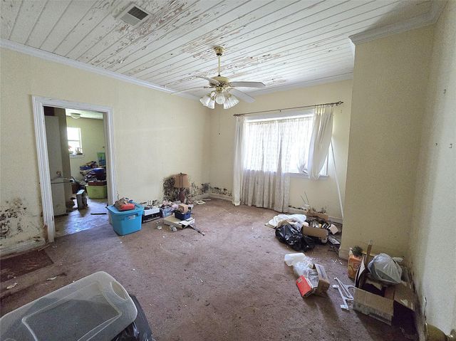 2101 W Houston Street, Jasper, TX 75951