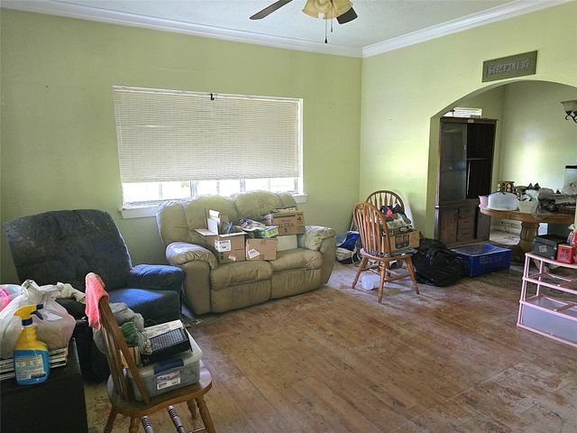 2101 W Houston Street, Jasper, TX 75951