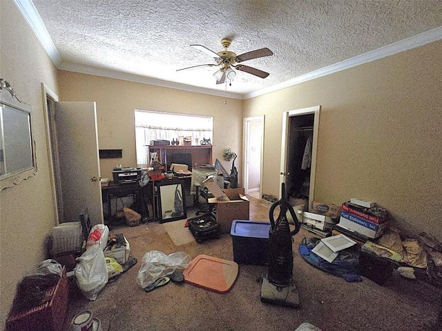 2101 W Houston Street, Jasper, TX 75951