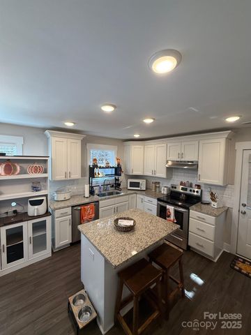 518 Lake Head Road, Norwood, NC 28128