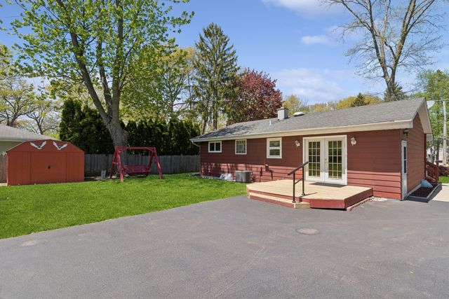 2703 11th Street, Winthrop Harbor, IL 60096
