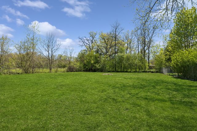 2703 11th Street, Winthrop Harbor, IL 60096