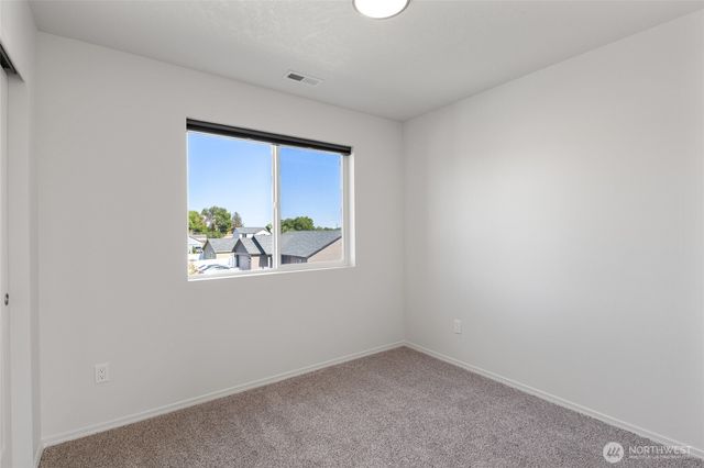 928 N Washington Court, Moses Lake, WA 98837