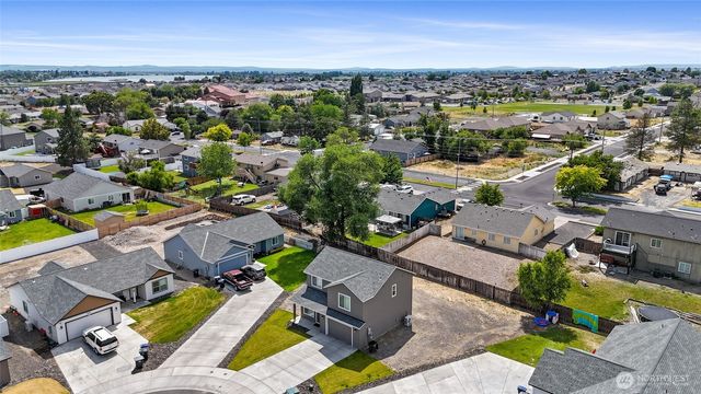 928 N Washington Court, Moses Lake, WA 98837