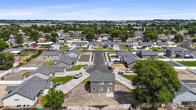 928 N Washington Court, Moses Lake, WA 98837
