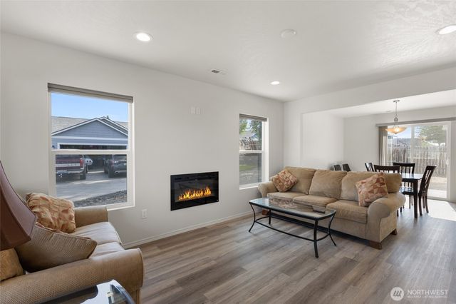 928 N Washington Court, Moses Lake, WA 98837