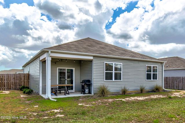 2521 Sandy Banks Lane, Wilmington, NC 28401