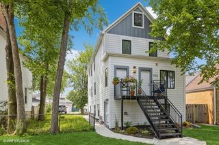 1113 S Taylor Avenue 1, Oak Park, IL 60304