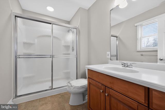 17 WILKINS STATION RD, Medford, NJ 08055