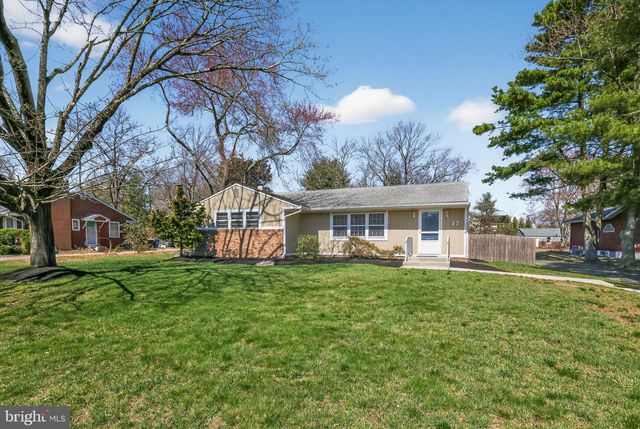 17 WILKINS STATION RD, Medford, NJ 08055