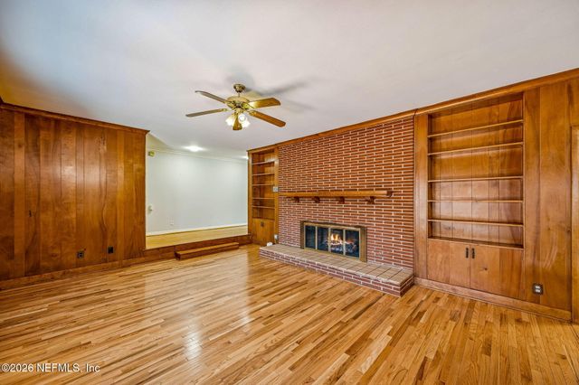 4768 QUEEN Lane, Jacksonville, FL 32210