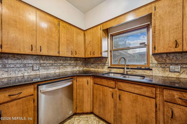 4768 QUEEN Lane, Jacksonville, FL 32210