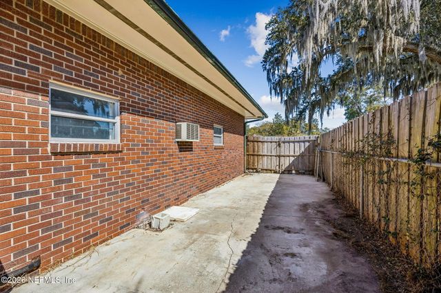 4768 QUEEN Lane, Jacksonville, FL 32210