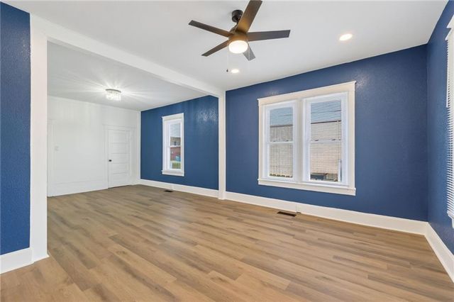 11209 Chicago Avenue, Sugar Creek, MO 64054